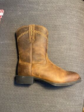 Ariat Men's Distressed Brown Leather Western Boot with Embroidered Shaft.